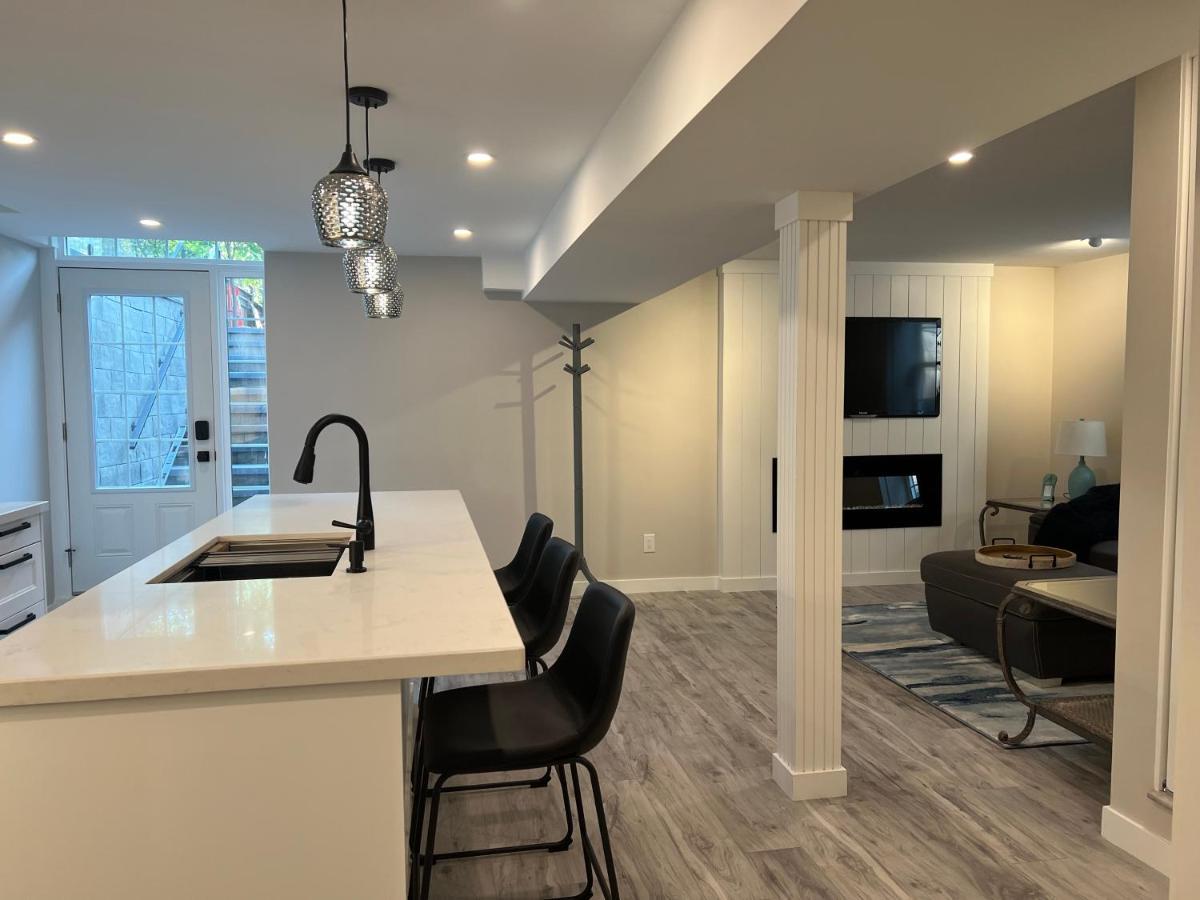 The Croft House - 2 Bedroom 1 Bathroom Suite バーリントン エクステリア 写真